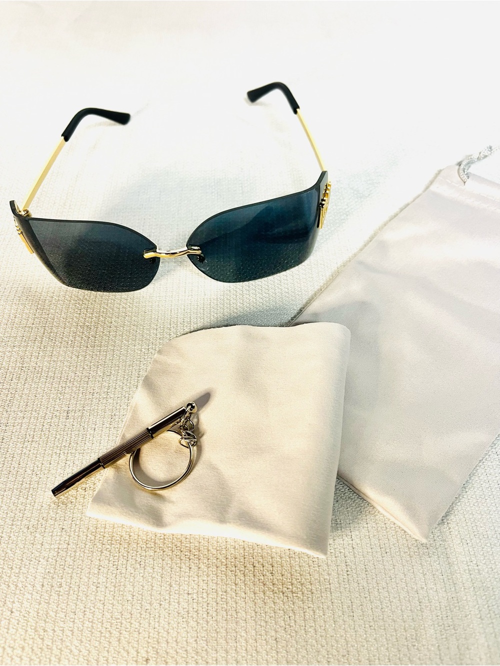 Rimless Women's Sunglasses with Dust Bag Lens Cloth and Tool - New Boxed - Picture 3 of 8